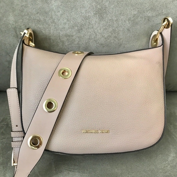 michael kors barlow bag